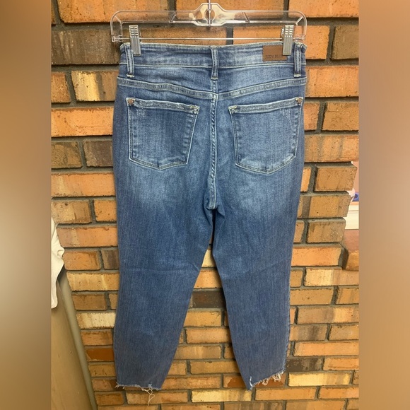 Judy Blue Distressed Ankle Jeans - Picture 2 of 3